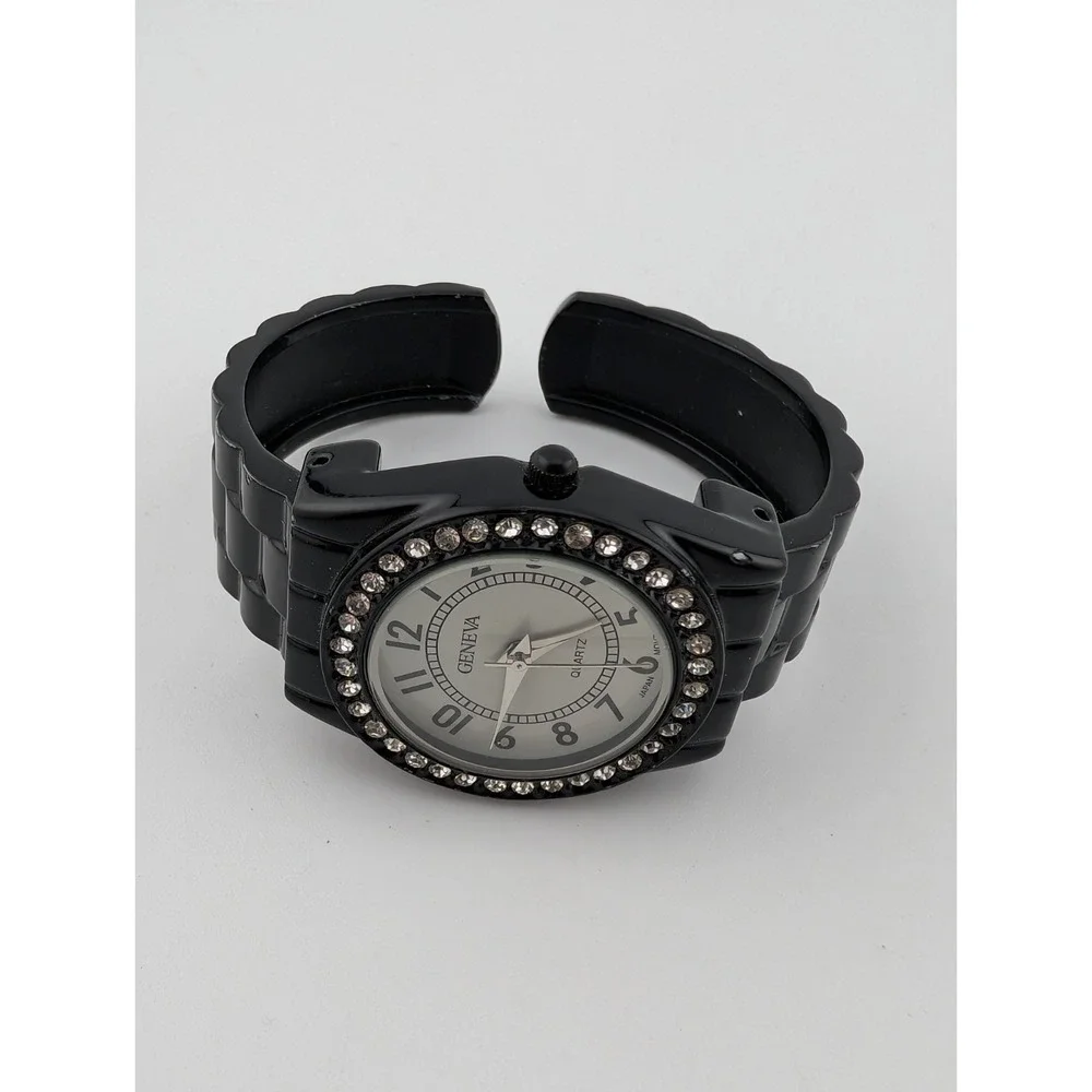 Geneva Watch Women 31mm‎ Case Rhinestone Bezel Black Bangle Band- New Battery